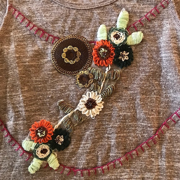 Baby Sara Embroidered Tunic size 3T - Picture 3 of 5